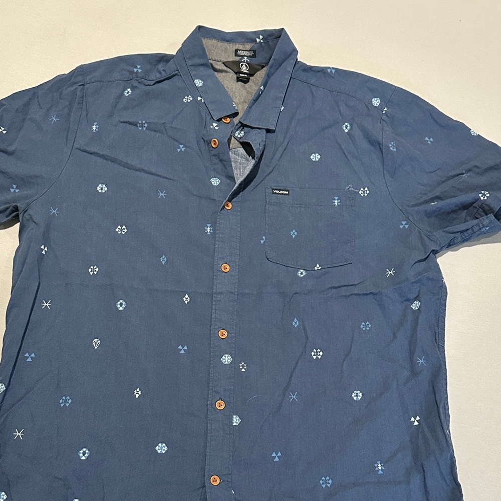 Volcom Navy Blue Casual Button-Down Shirt